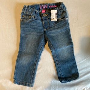 3 pants 12-18 mo, 2 boy shirts, 1 girl shirt
